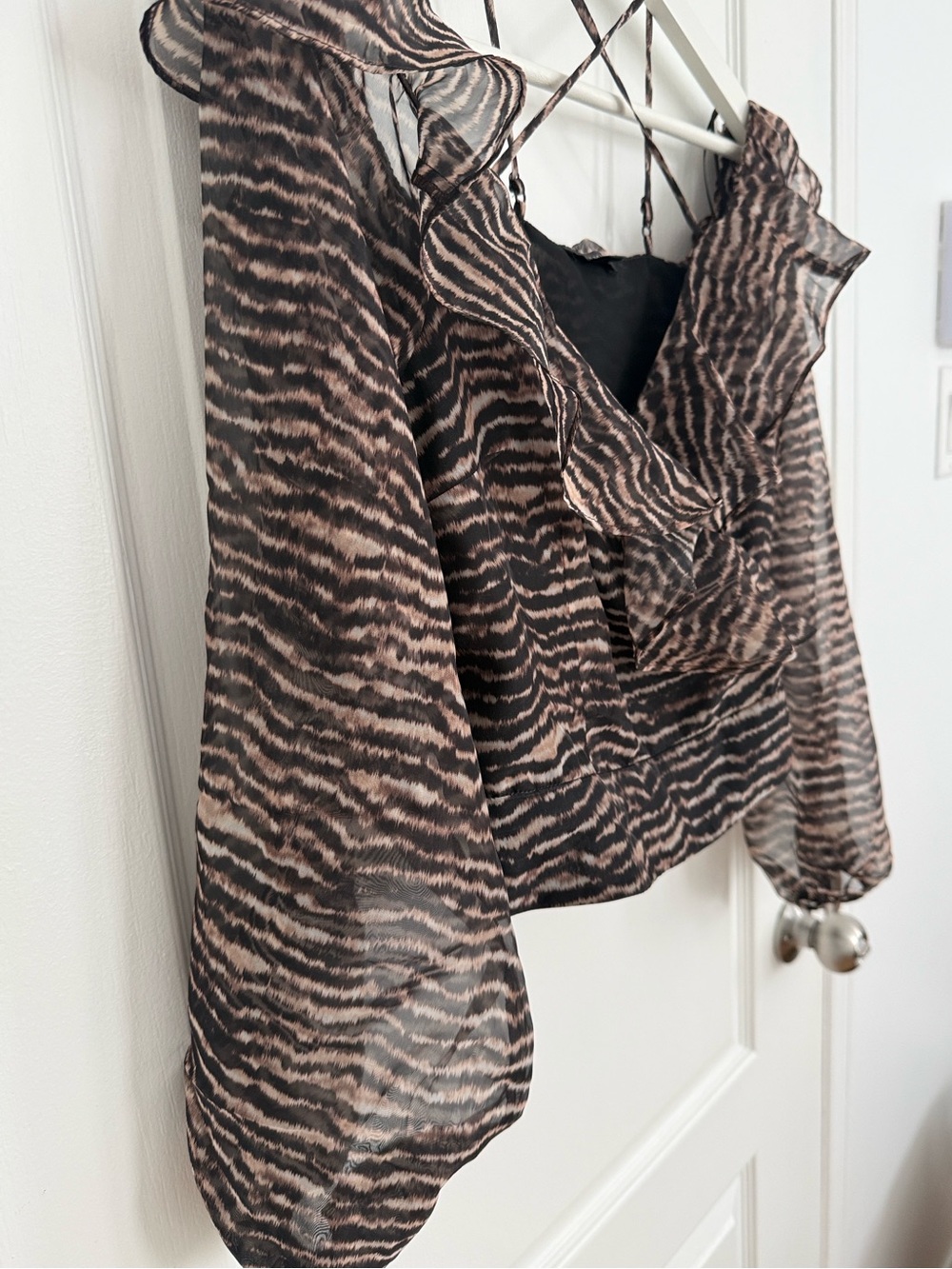 Dynamite Zebra Print Ruffle Crop Top | Size S - Picture 4 of 5